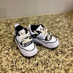 Size 7c Jordan 4s in Great circle condition only been worn twice